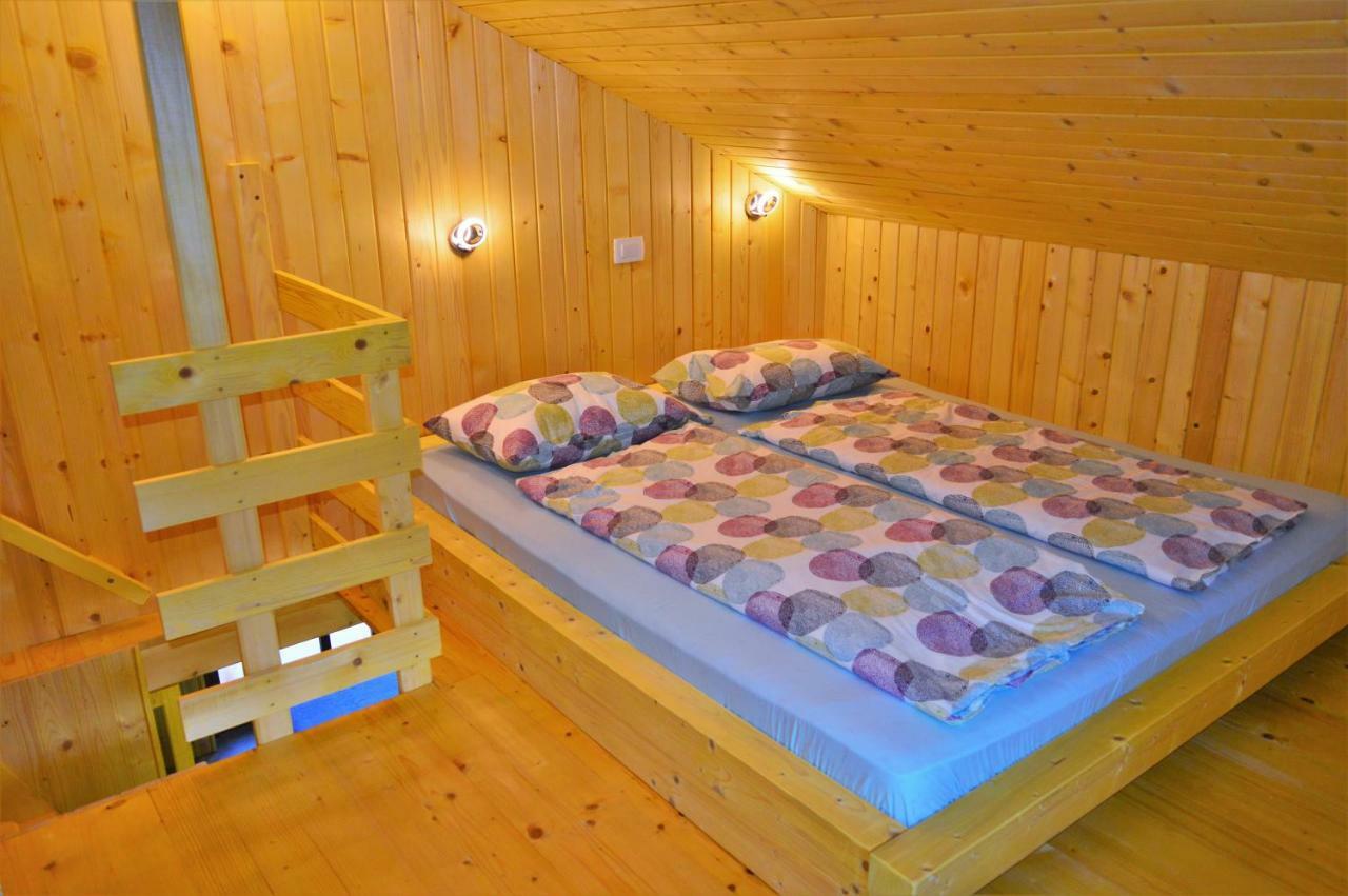Sleeping With The Bees Kozjak Kobarid Ngoại thất bức ảnh